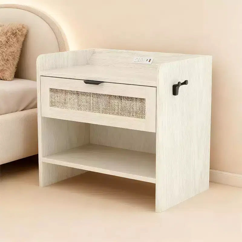 Rattan Nightstand with Charging Station, Boho Bedside Table with Type-C USB and Power Outlets for Bedroom and Living Room