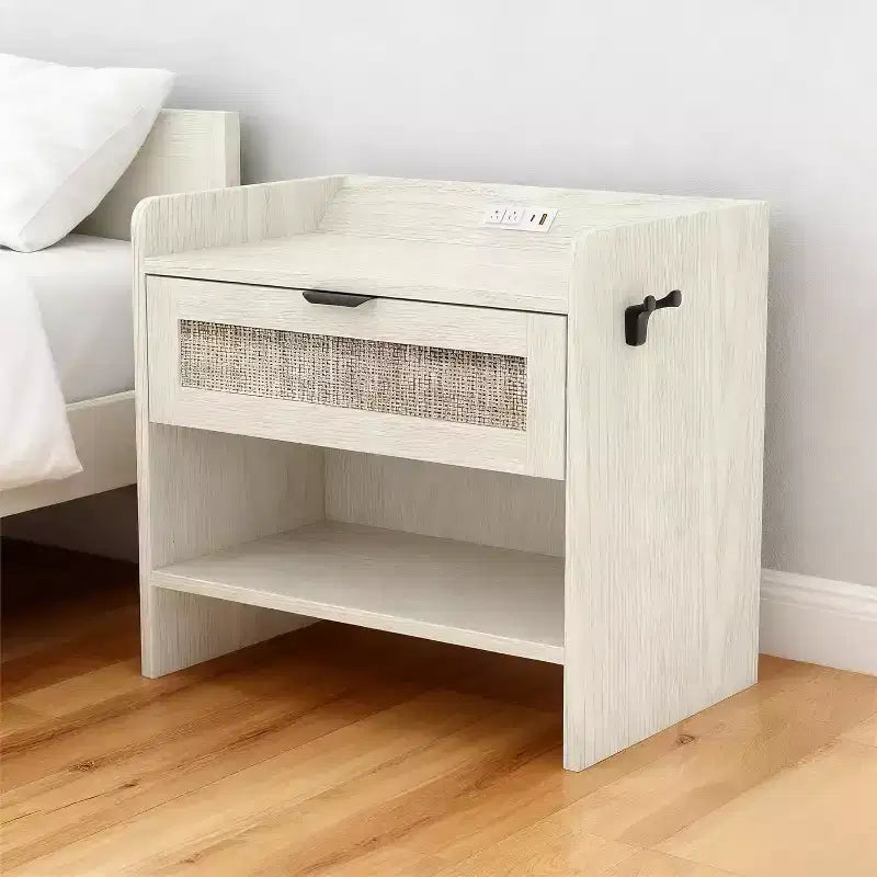 Rattan Nightstand with Charging Station, Boho Bedside Table with Type-C USB and Power Outlets for Bedroom and Living Room